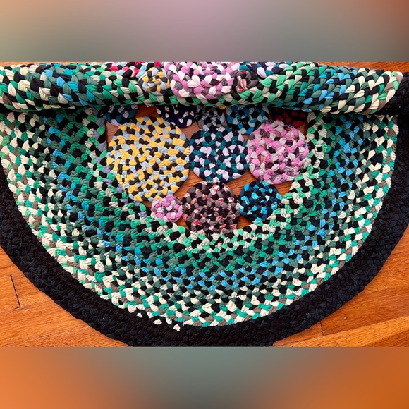 Handbraided Rug - Green Garden - Picture 4 of 12